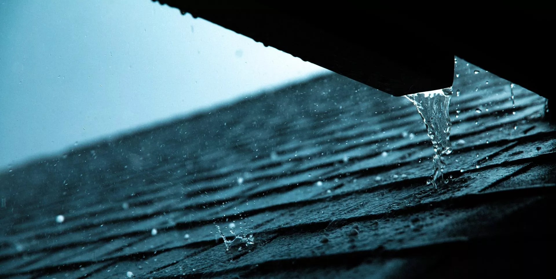 Jak izolovat plechovou střechu?